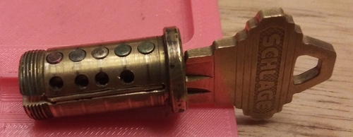 Correct key inserted, sidebar can retract into plug
